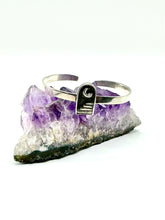 Load image into Gallery viewer, Signature Portal Cuff