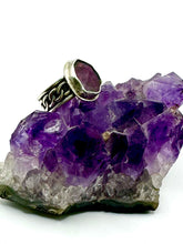 Load image into Gallery viewer, Tourmaline Curb Chain Ring
