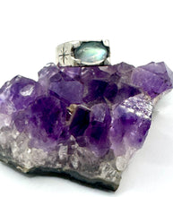 Load image into Gallery viewer, Hand Carved Moonstone Starburst Ring
