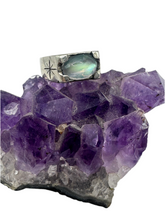 Load image into Gallery viewer, Hand Carved Moonstone Starburst Ring
