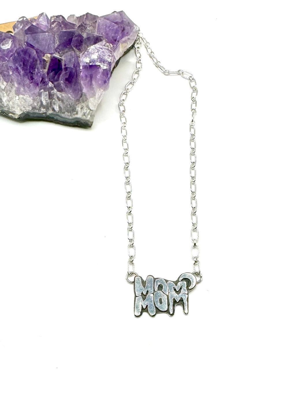 MOM Necklace