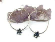 Load image into Gallery viewer, Organic casted succulent hammered  hoops
